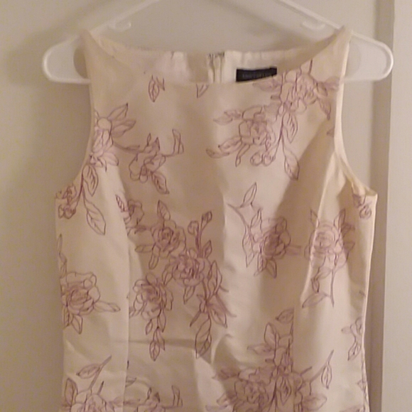 Ann Taylor Embroidered Dress - Picture 2 of 8